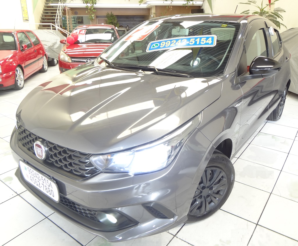 Fiat Argo Cinza