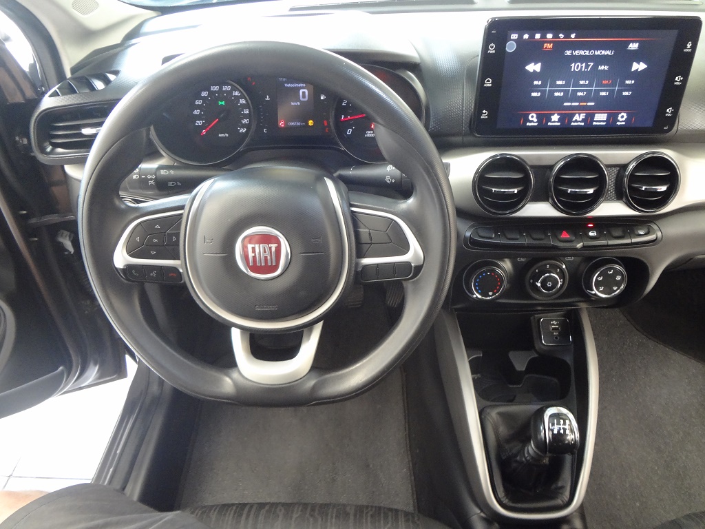 Fiat Argo Cinza