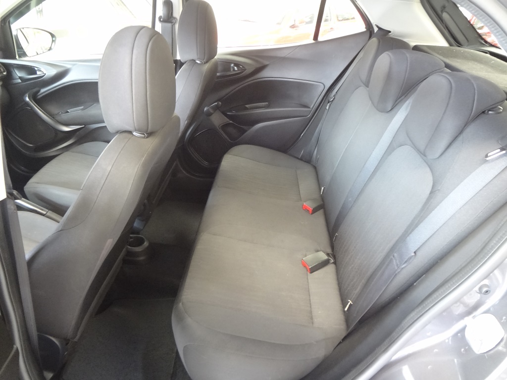 Fiat Argo Cinza