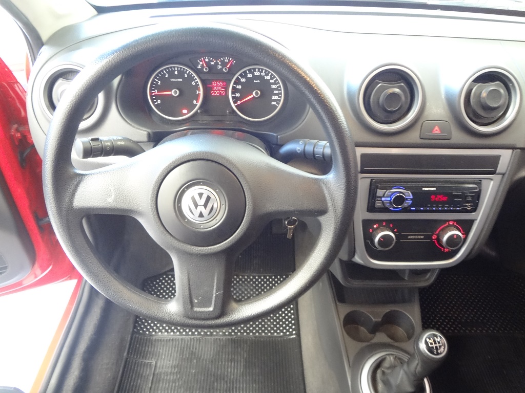 Volkswagen Saveiro Vermelho