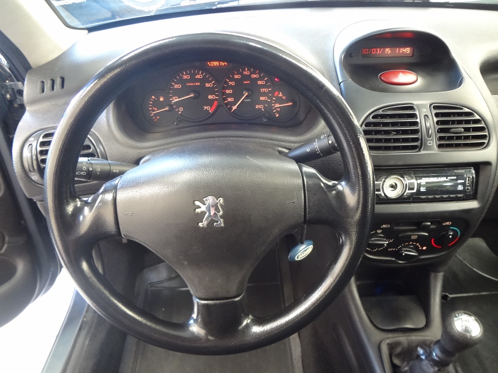 Peugeot 206 Cinza