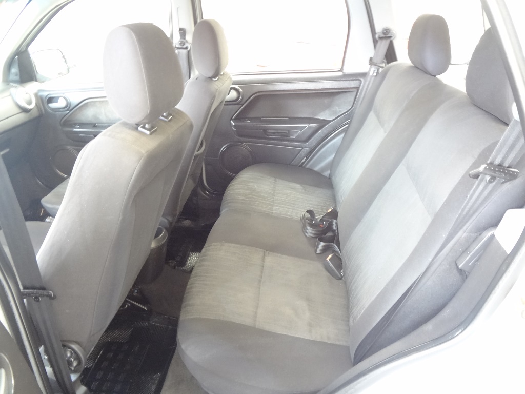Ford EcoSport Prata