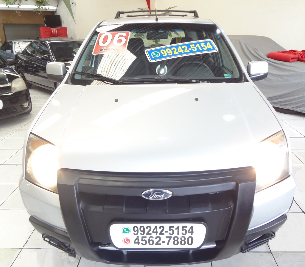 Ford EcoSport Prata