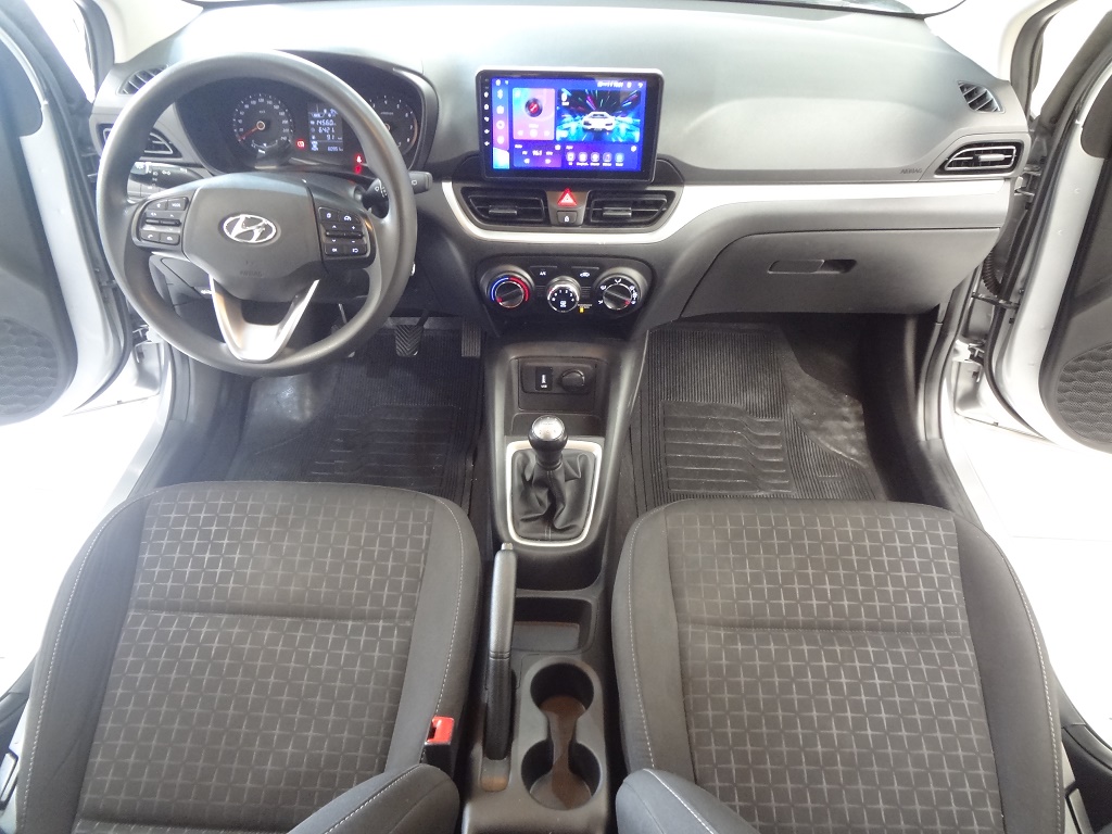 Hyundai HB20 Cinza