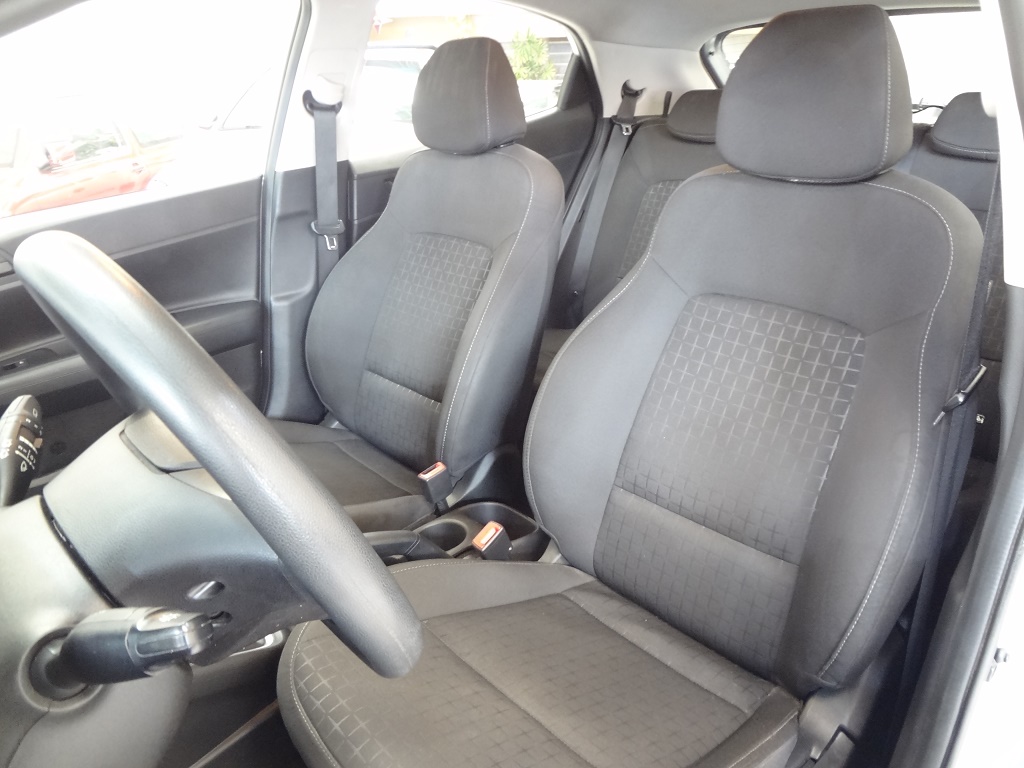 Hyundai HB20 Cinza