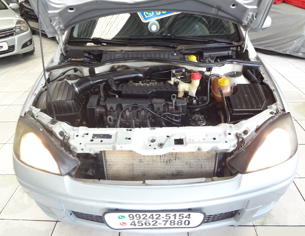 Chevrolet Montana Prata