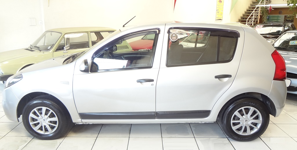 Renault Sandero Prata