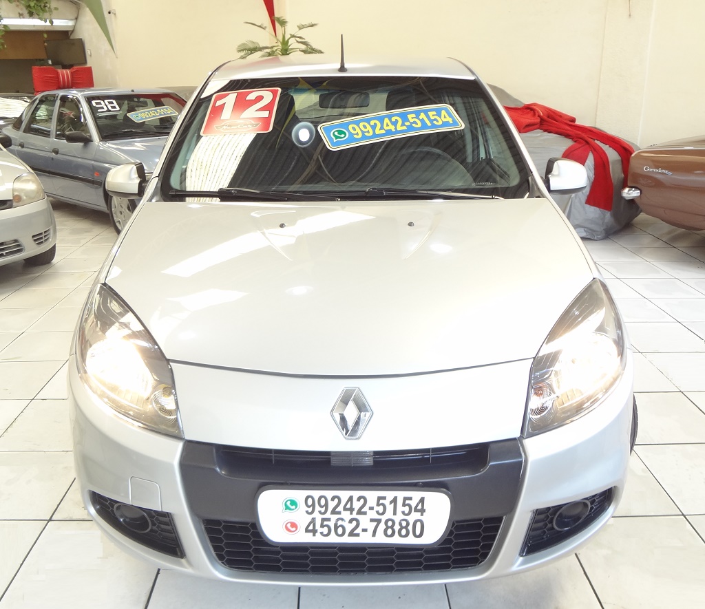 Renault Sandero Prata