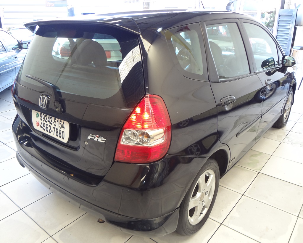 Honda Fit Preto