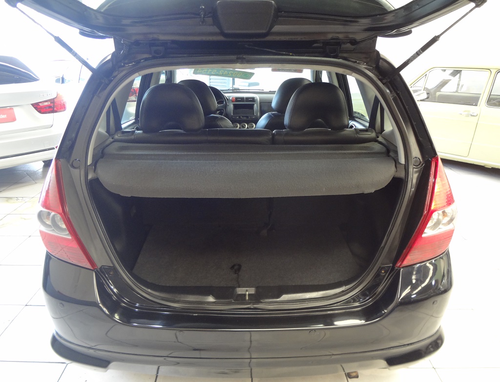 Honda Fit Preto