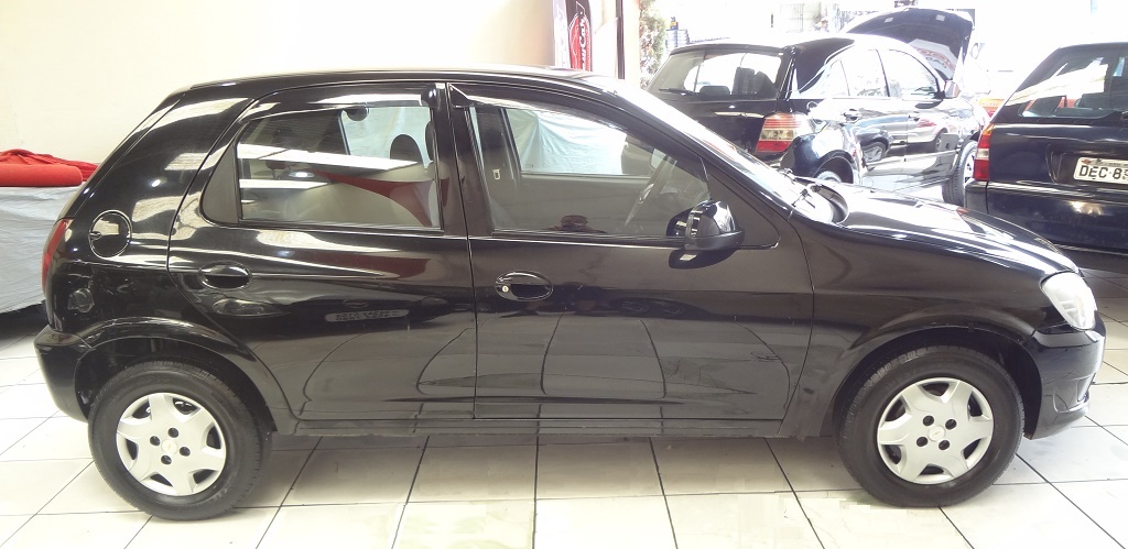 Chevrolet Celta Preto