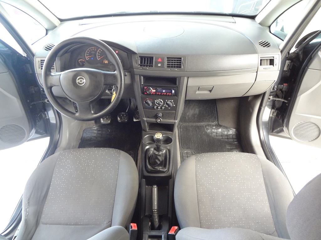 Chevrolet Meriva Cinza