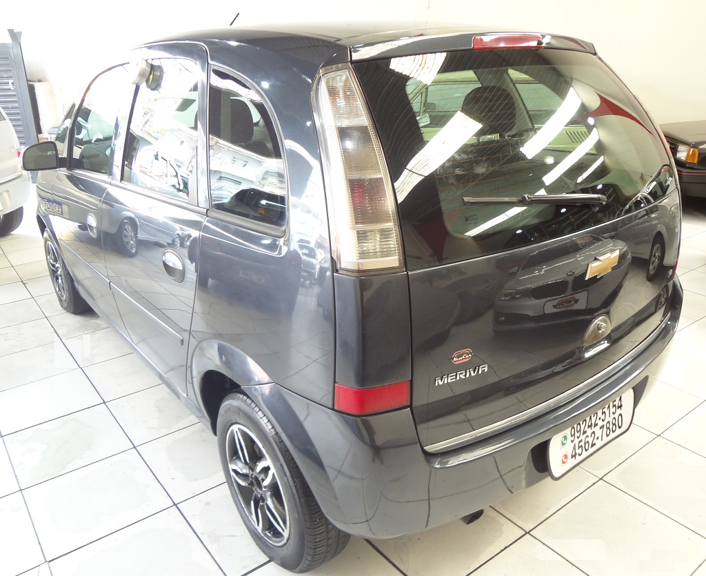 Chevrolet Meriva Cinza