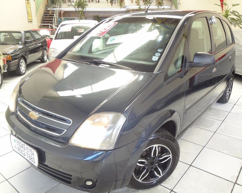 Chevrolet Meriva Cinza