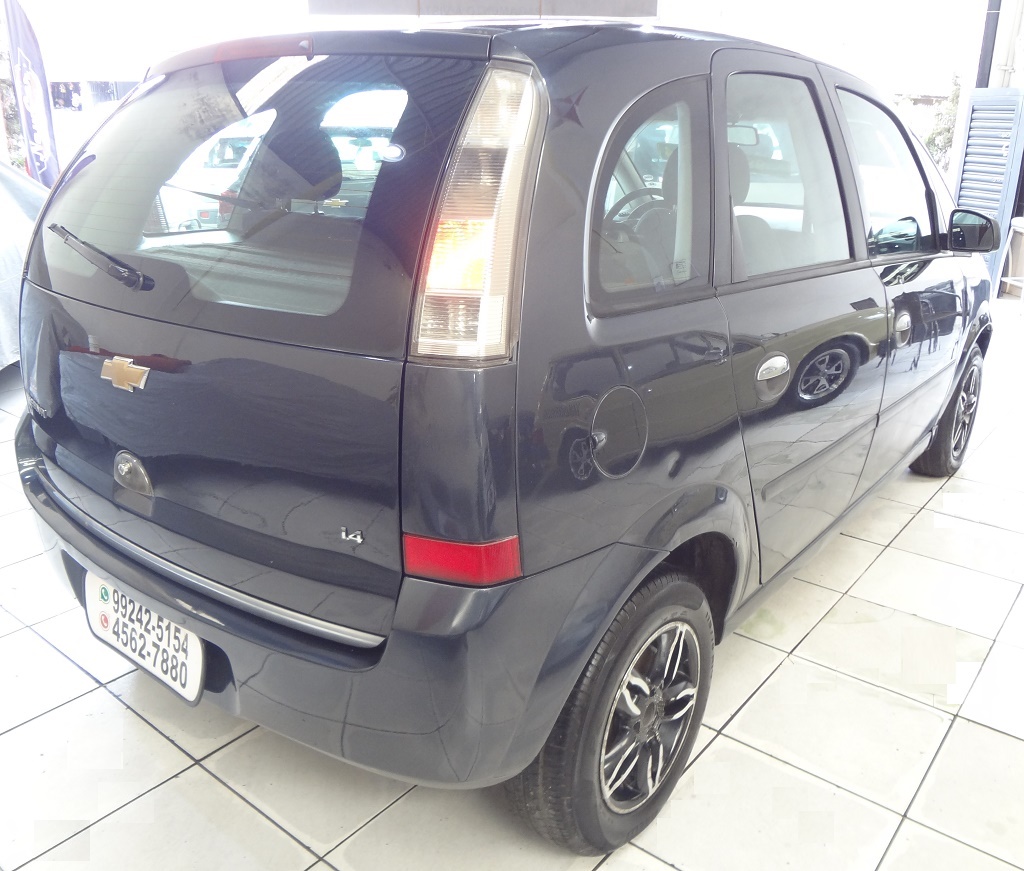 Chevrolet Meriva Cinza