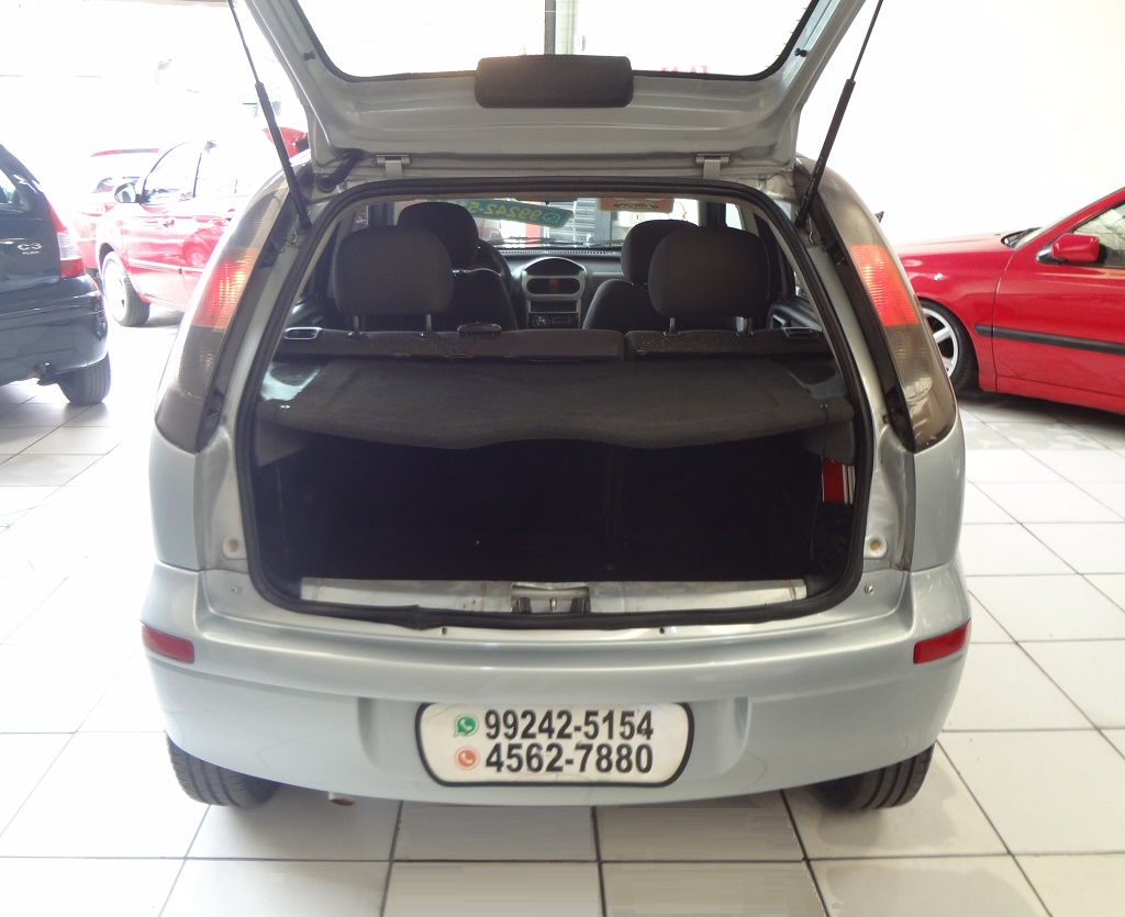 Chevrolet Corsa Prata