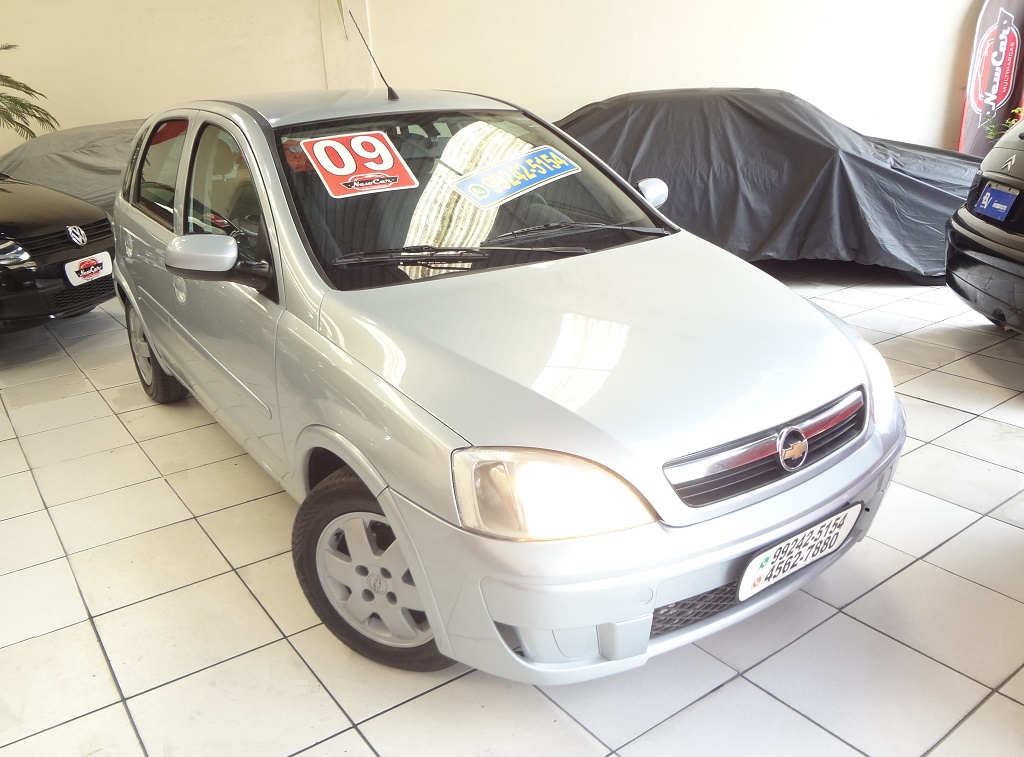 Chevrolet Corsa Prata