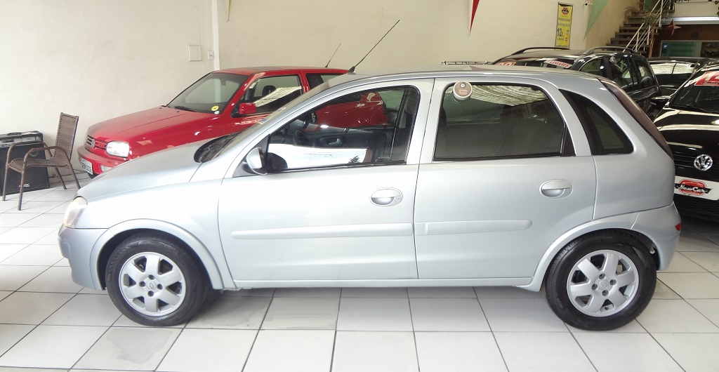 Chevrolet Corsa Prata