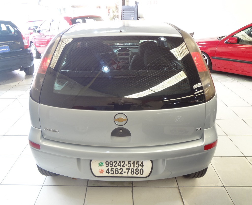 Chevrolet Corsa Prata