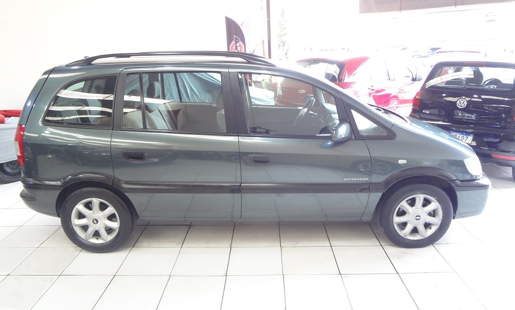 Chevrolet Zafira Cinza