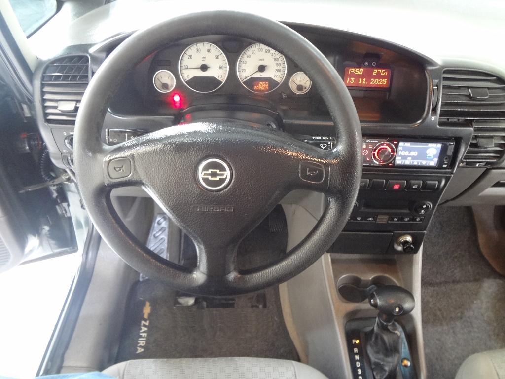 Chevrolet Zafira Cinza