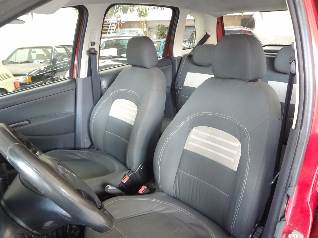 Fiat Idea Vermelho