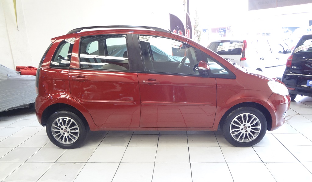 Fiat Idea Vermelho