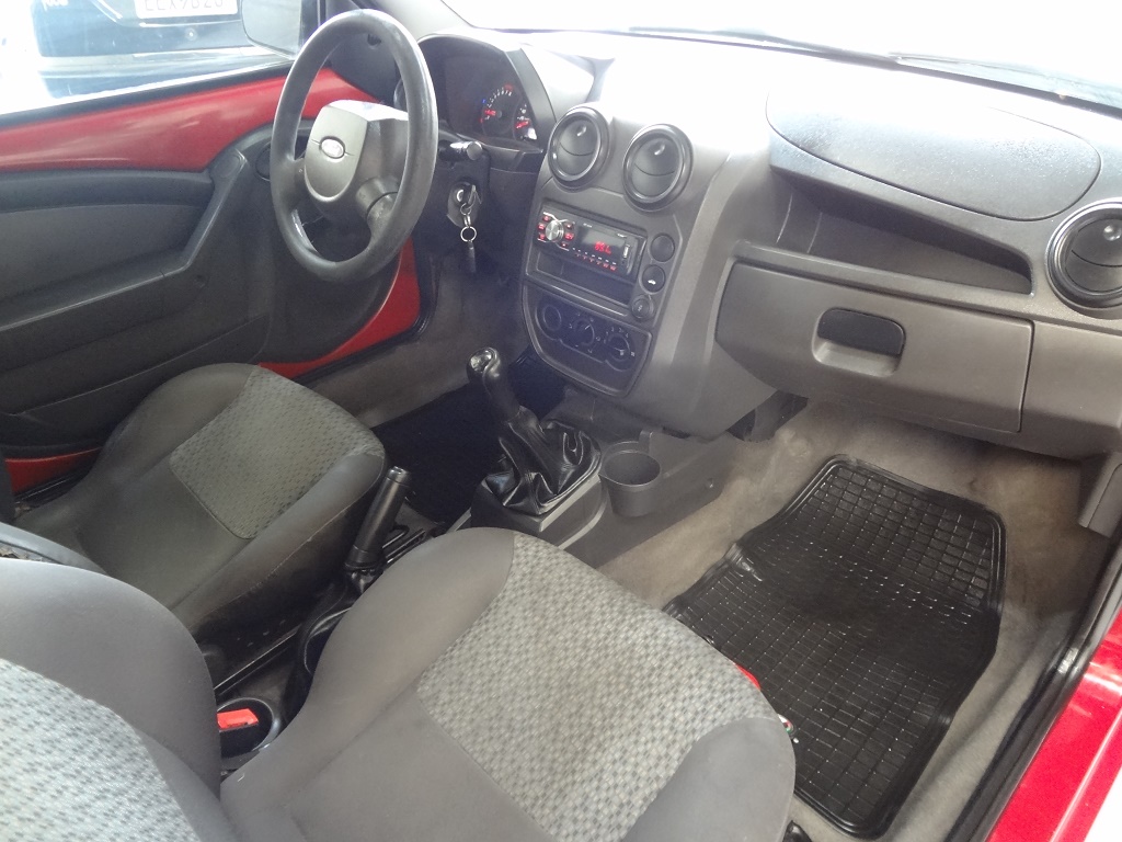 Ford Ka Vermelho