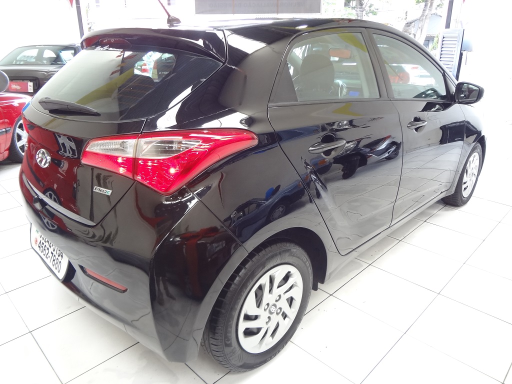 Hyundai HB20 Preto