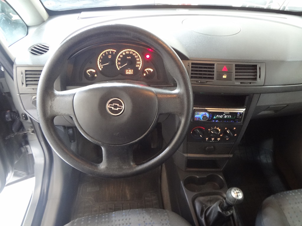 Chevrolet Meriva Cinza