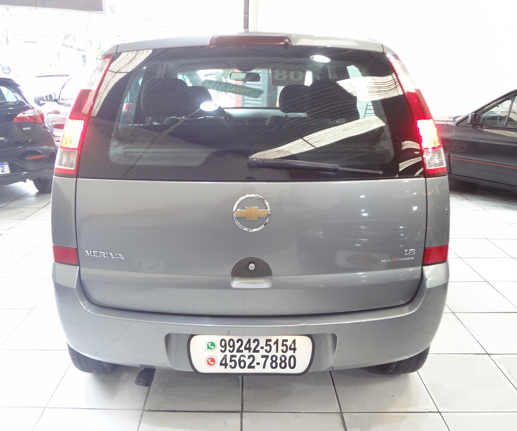 Chevrolet Meriva Cinza