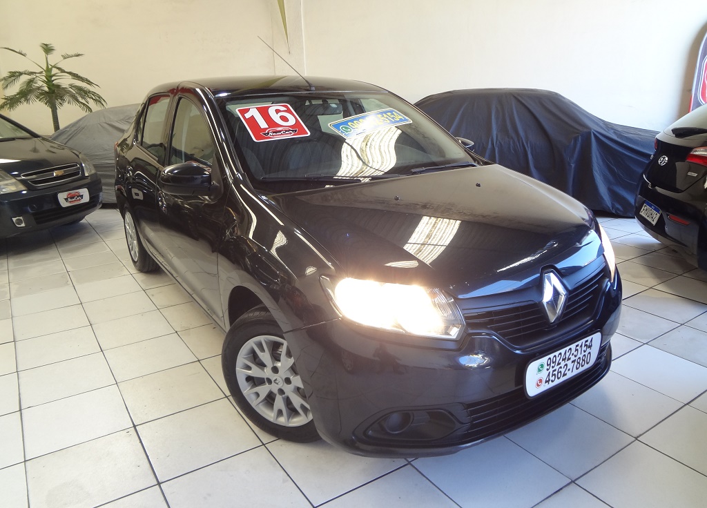 Renault Logan Preto