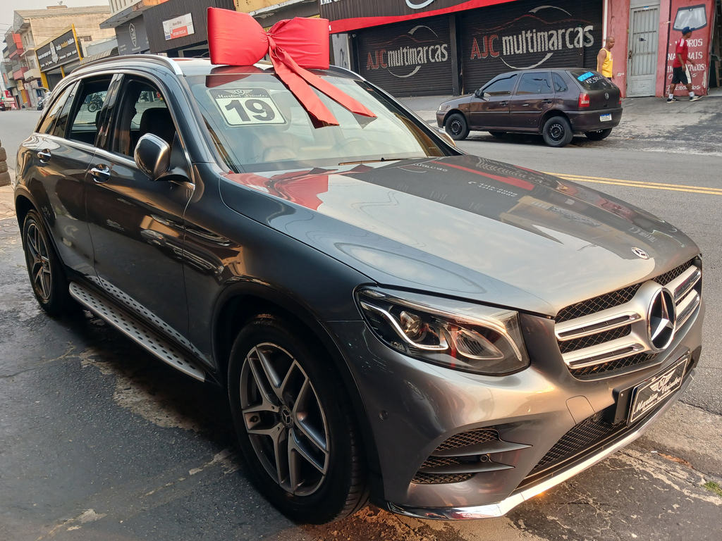 Mercedes Benz GLC 250 Cinza