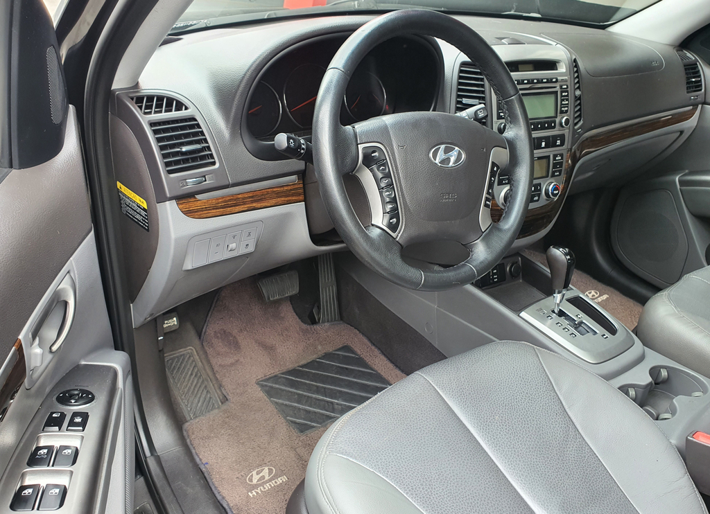 Hyundai Santa Fe Preto