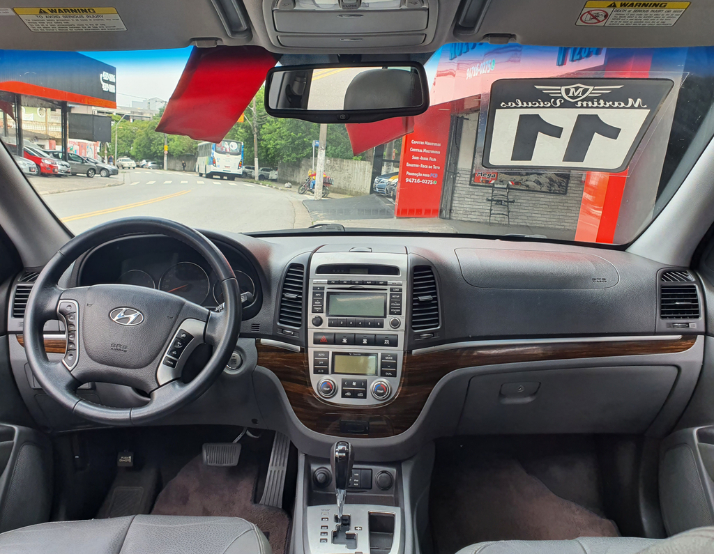 Hyundai Santa Fe Preto