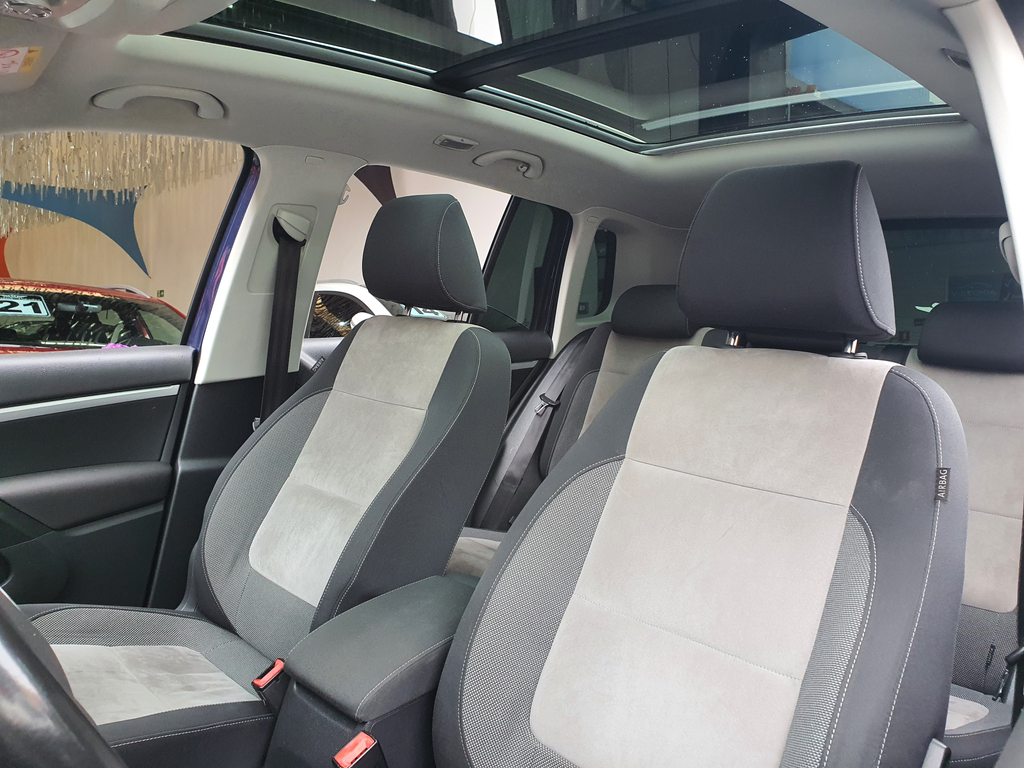 Volkswagen Tiguan Azul