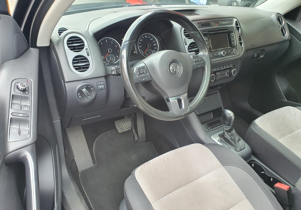 Volkswagen Tiguan Azul
