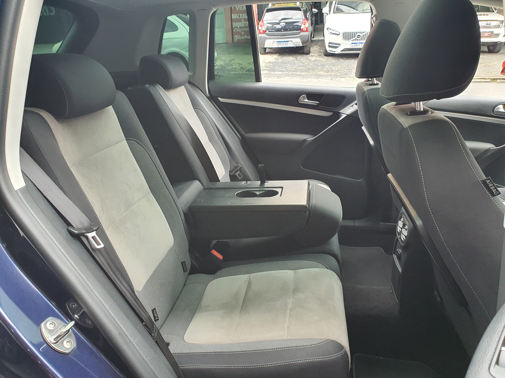 Volkswagen Tiguan Azul