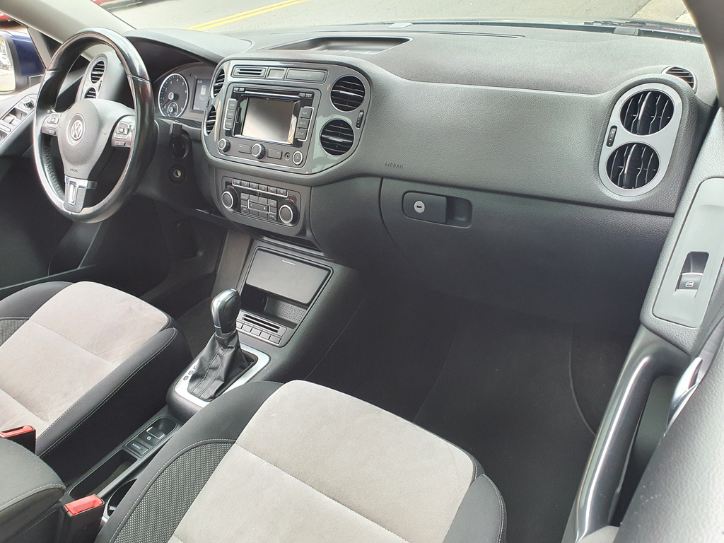 Volkswagen Tiguan Azul
