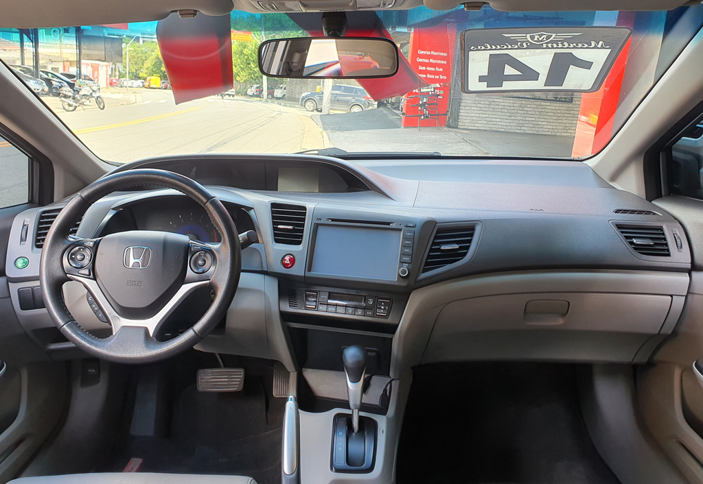 Honda Civic Cinza