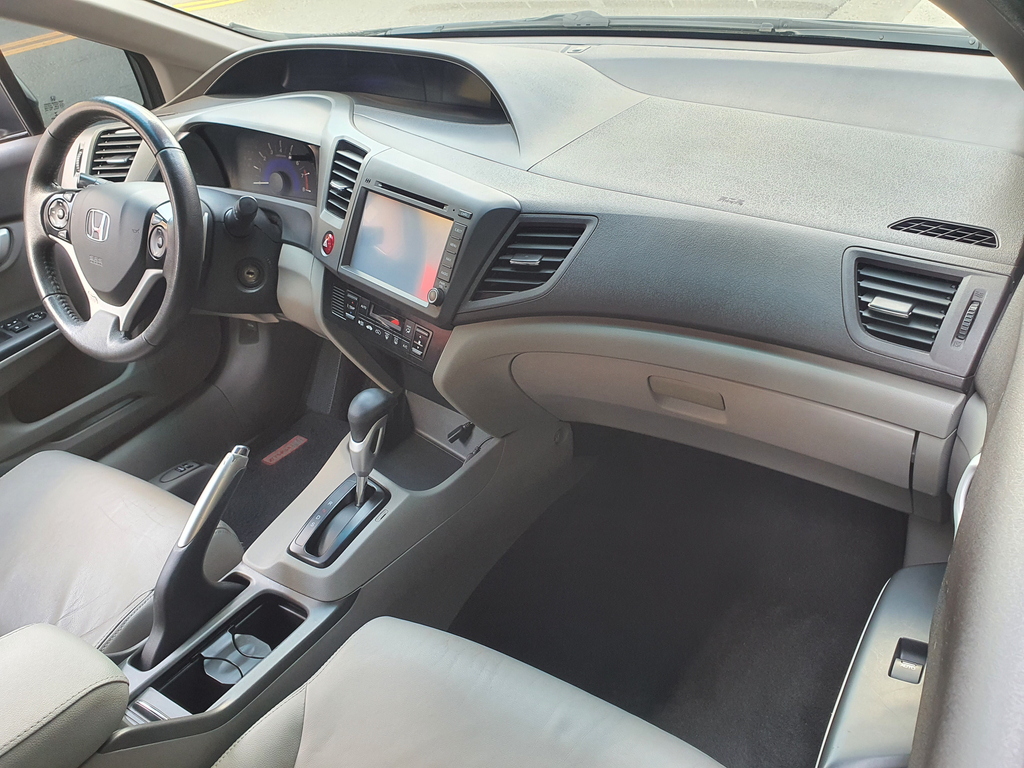 Honda Civic Cinza