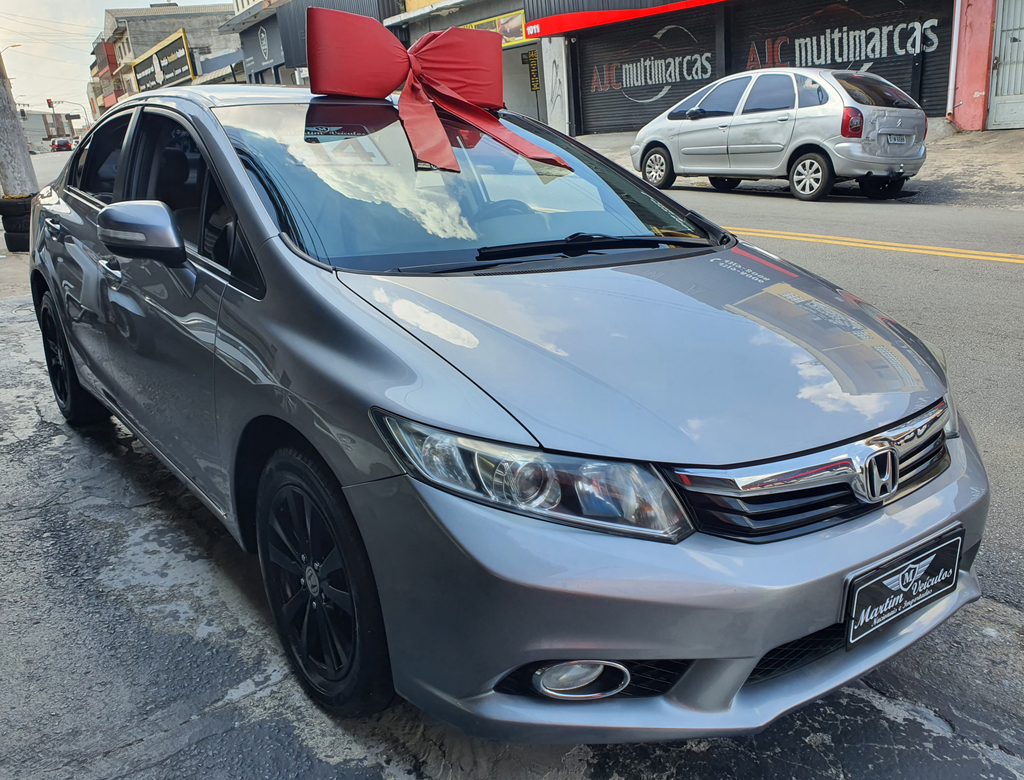 Honda Civic Cinza