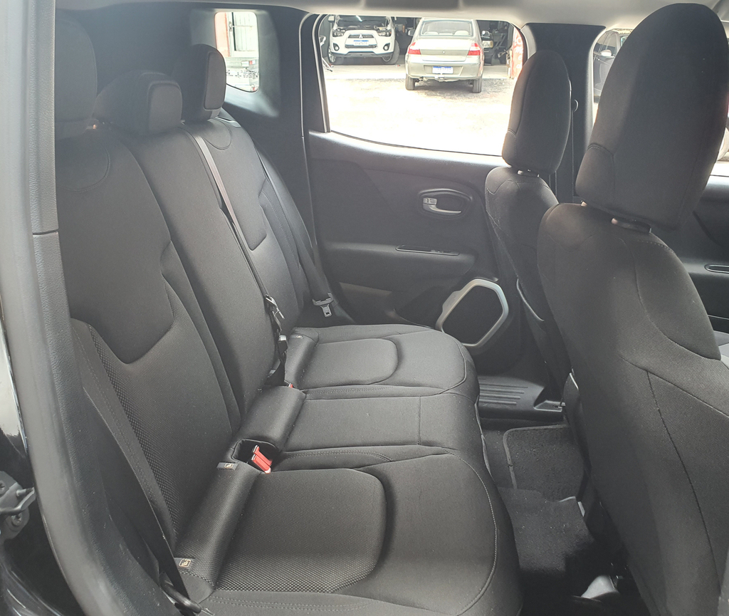 Jeep Renegade Preto