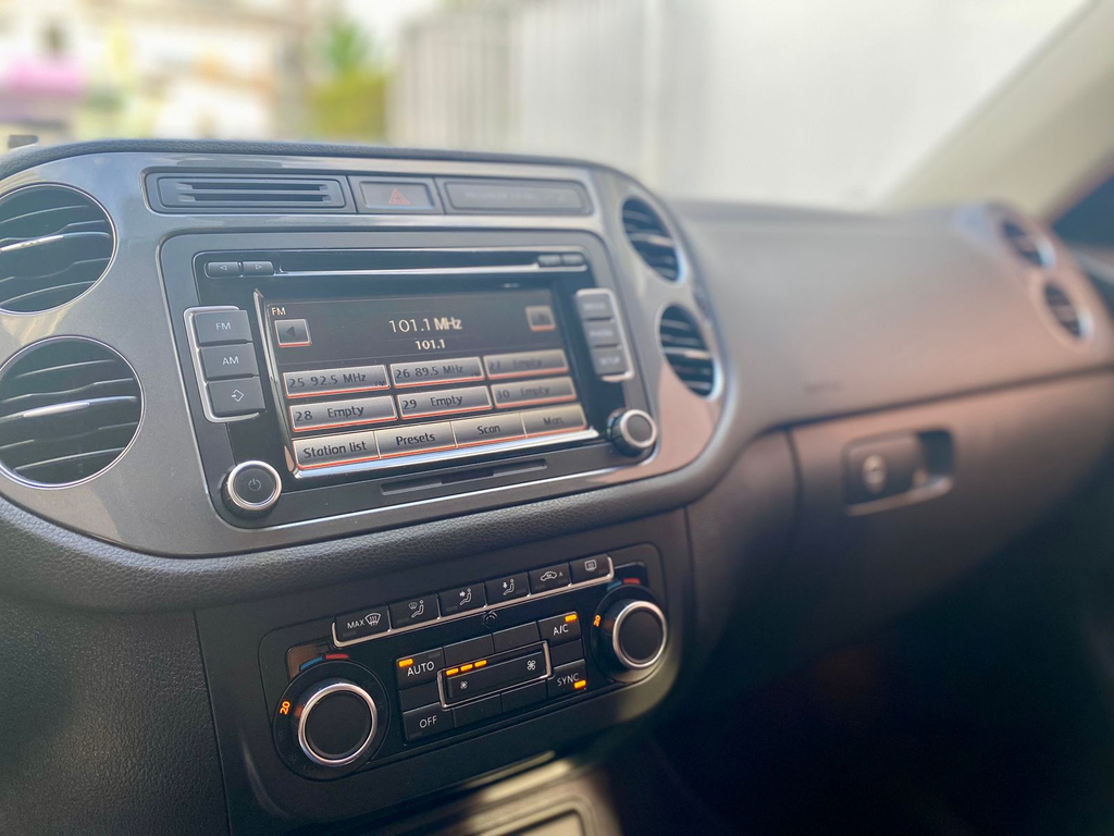 Volkswagen Tiguan Cinza