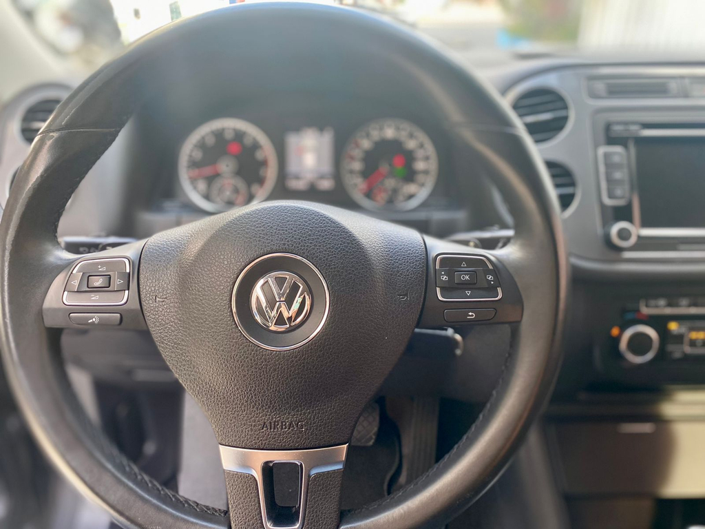 Volkswagen Tiguan Cinza