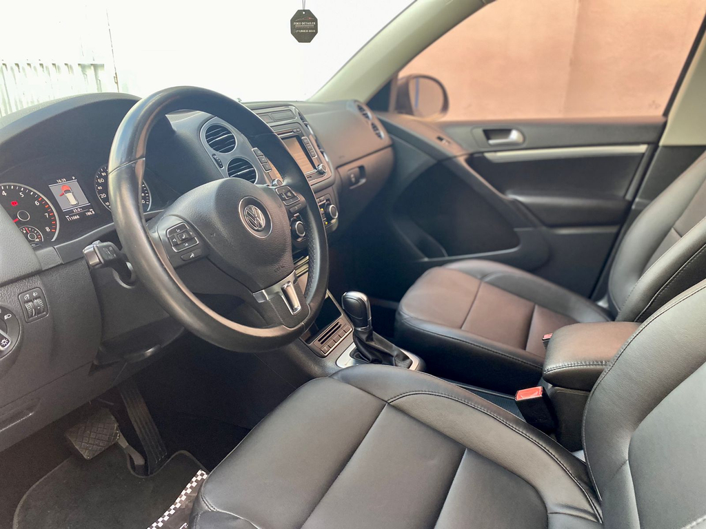 Volkswagen Tiguan Cinza