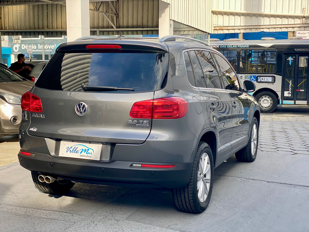 Volkswagen Tiguan Cinza