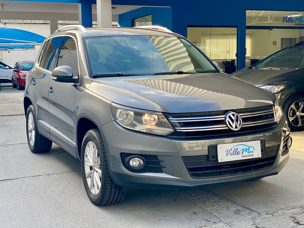 Volkswagen Tiguan Cinza
