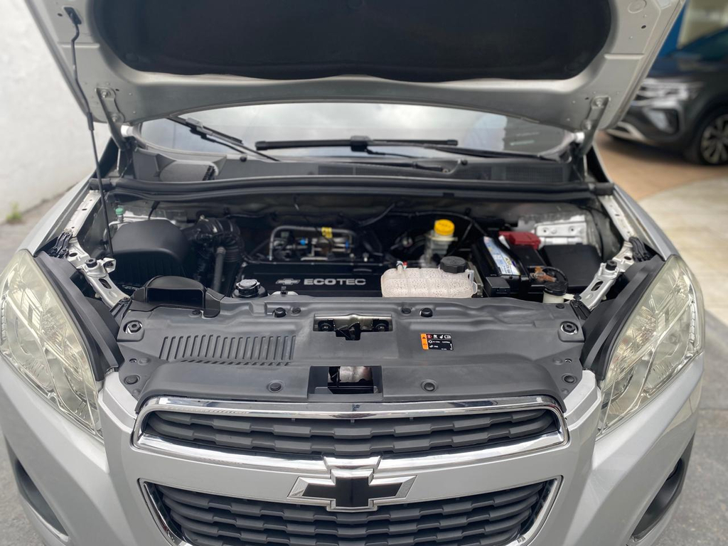 Chevrolet Tracker Prata