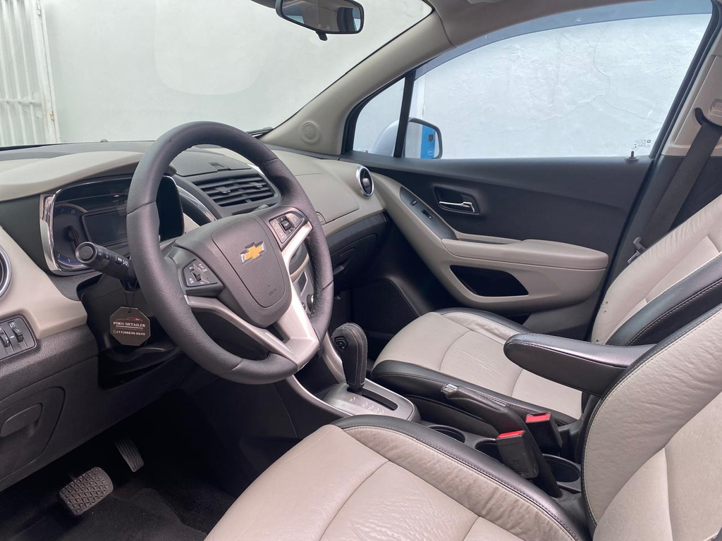 Chevrolet Tracker Prata